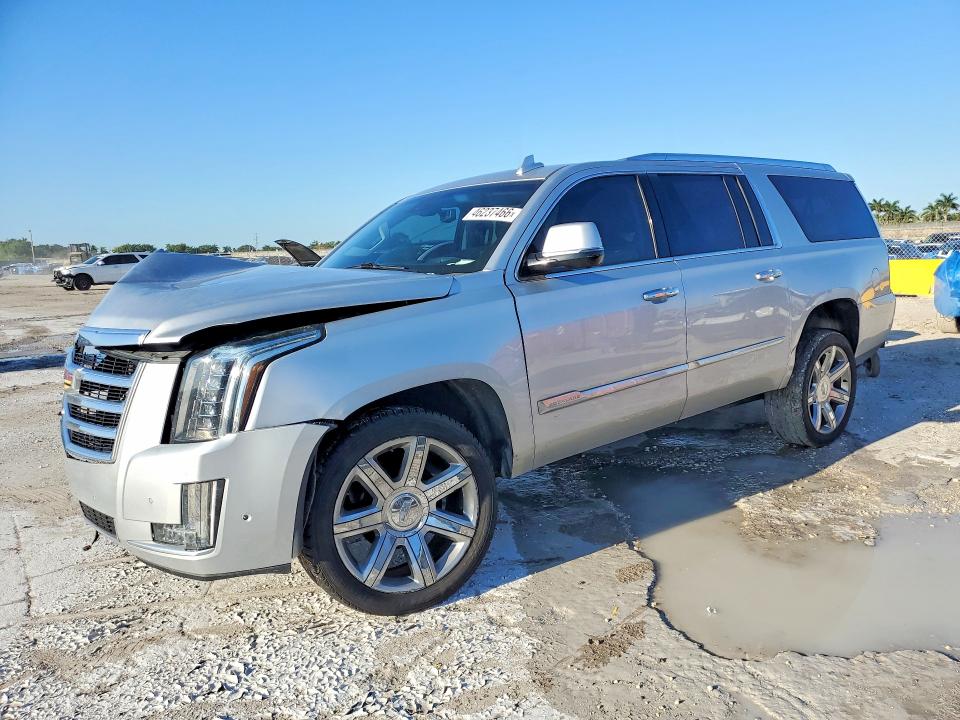 46237466 :رقم المزاد ، 1GYS3HKJ2LR178314 vin ، 2020 Cadillac Escalade مزاد بيع