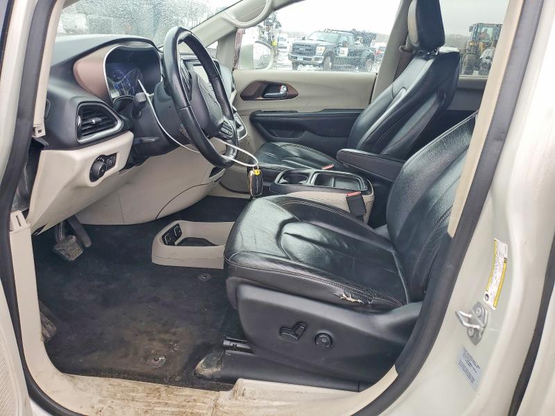 45463046 :رقم المزاد ، 2C4RC1BG4HR670635 vin ، 2017 Chrysler Pacifica مزاد بيع