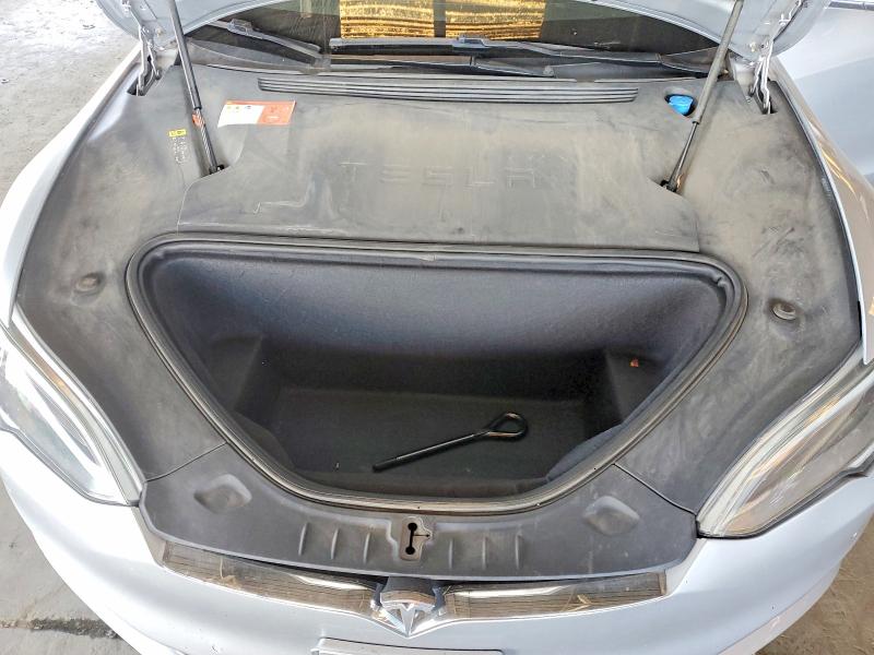 41836286 :رقم المزاد ، 5YJSA1E25HF230619 vin ، 2017 Tesla Model S مزاد بيع
