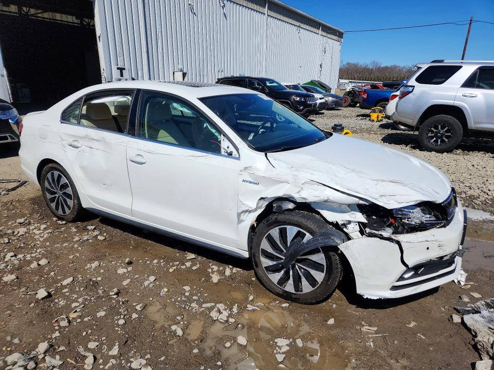 47232736 :رقم المزاد ، 3VW637AJ5FM408403 vin ، 2015 Volkswagen Jetta مزاد بيع