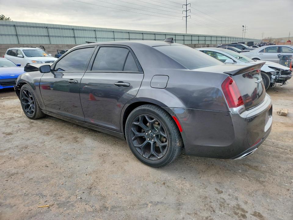 2018 Chrysler 300 C Rwd მანქანა იყიდება აუქციონზე, vin: 2C3CCABG3JH227382, აუქციონის ნომერი: 46330096