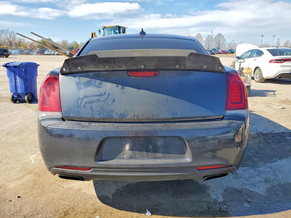 Продаж на аукціоні авто 2019 Chrysler 300, vin: 2C3CCABG1KH624641, номер лоту: 45962606