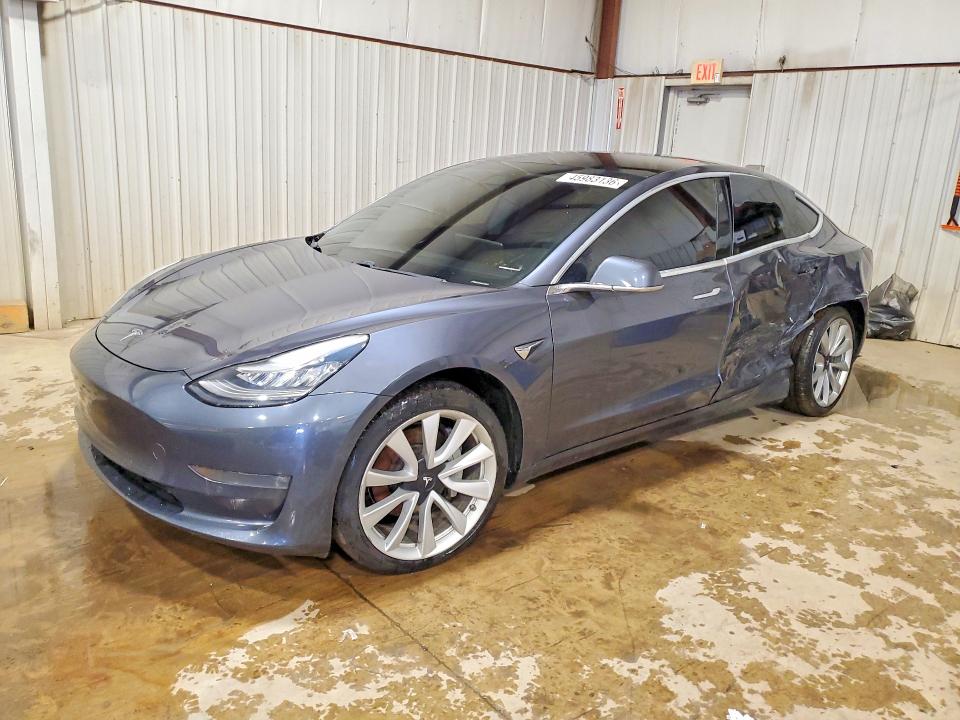 45983136 :رقم المزاد ، 5YJ3E1EB3LF720364 vin ، 2020 Tesla Model 3 مزاد بيع