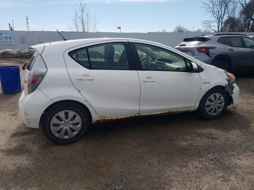 Продажа на аукционе авто 2012 Toyota Prius C, vin: JTDKDTB32C1502481, номер лота: 79936115