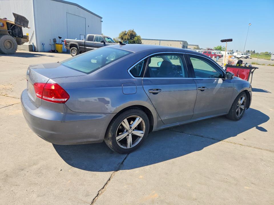 79124815 :رقم المزاد ، 1VWBP7A34DC118124 vin ، 2013 Volkswagen Passat مزاد بيع