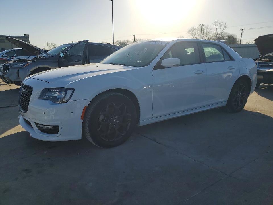 46033836 :رقم المزاد ، 2C3CCASG2NH236967 vin ، 2022 Chrysler 300 مزاد بيع