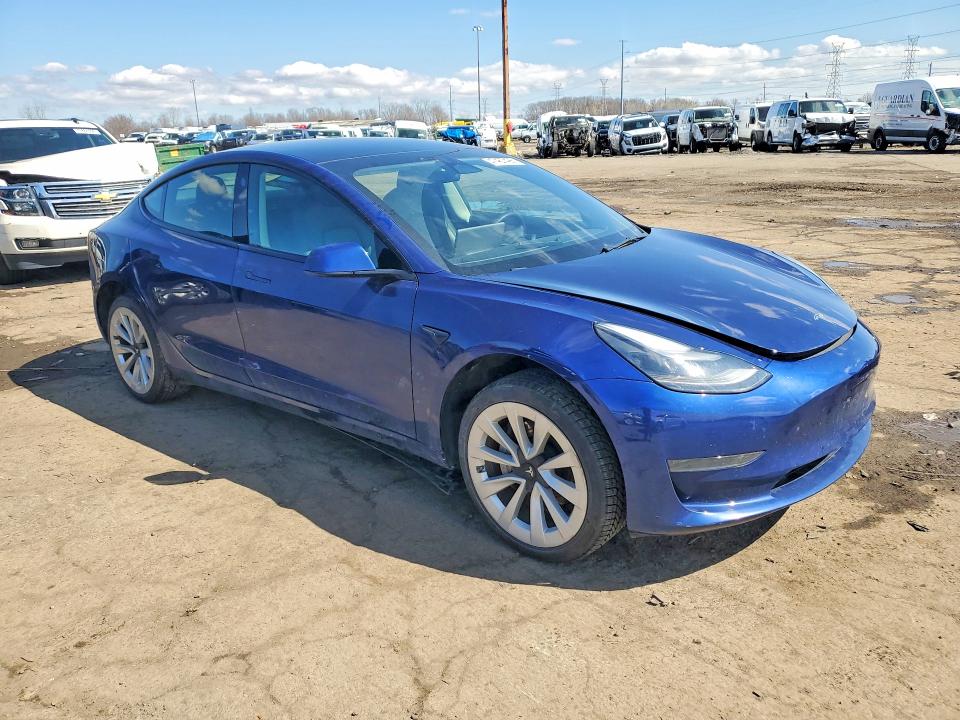 2022 Tesla Model 3 მანქანა იყიდება აუქციონზე, vin: 5YJ3E1EA8NF369865, აუქციონის ნომერი: 47457496
