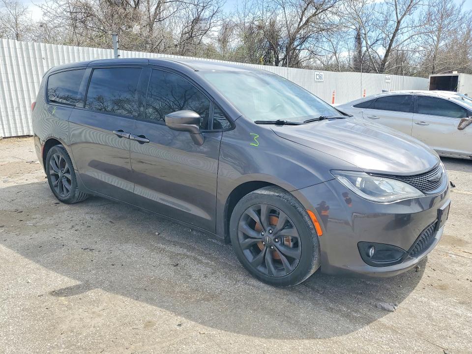 46709646 :رقم المزاد ، 2C4RC1FG4KR751460 vin ، 2019 Chrysler Pacifica مزاد بيع