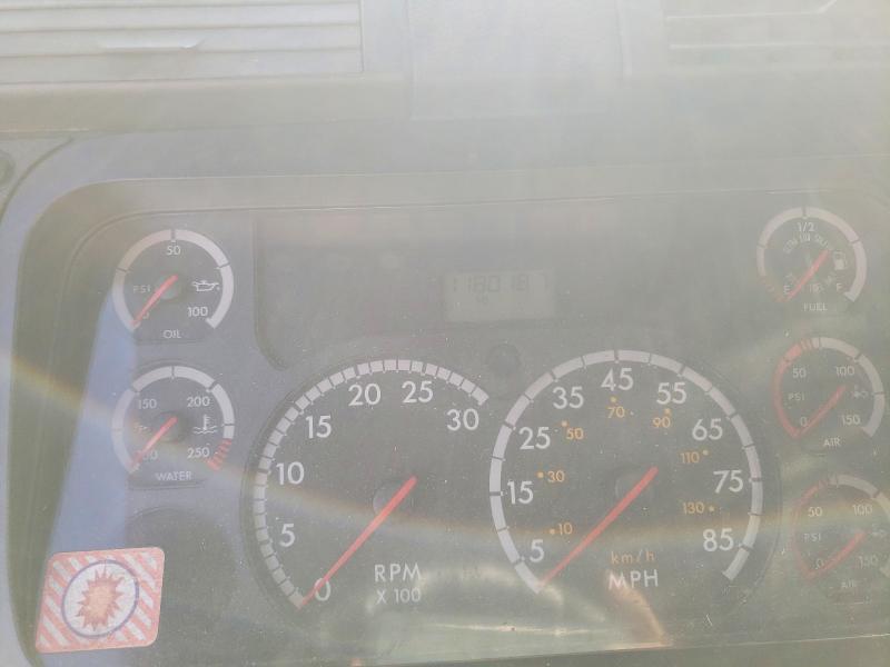 2011 Freightliner Cascadia მანქანა იყიდება აუქციონზე, vin: 1FUJGLDR6BLAV6676, აუქციონის ნომერი: 41733246