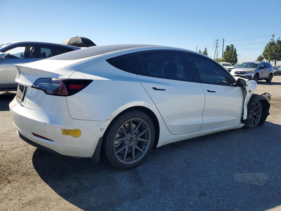 45650516 :رقم المزاد ، 5YJ3E1EA5NF112341 vin ، 2022 Tesla Model 3 مزاد بيع