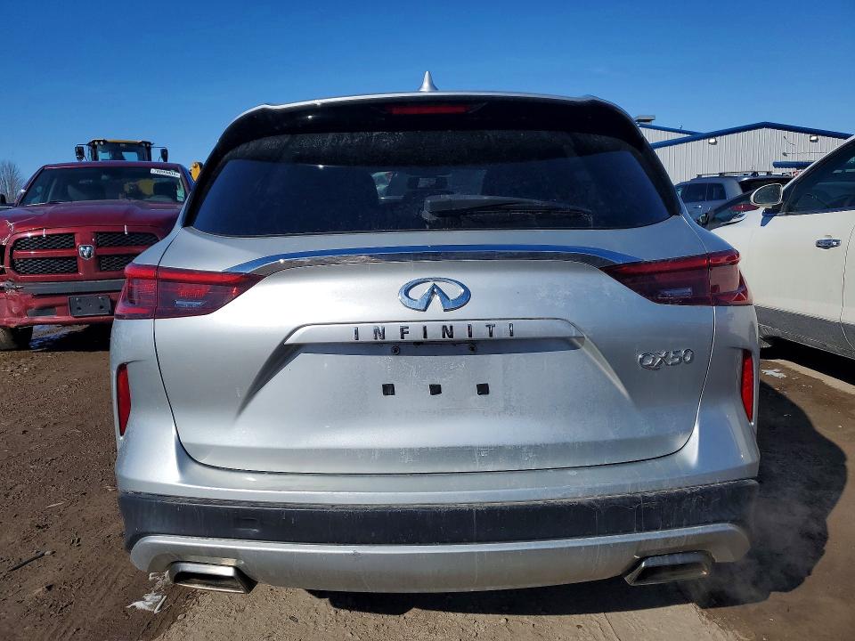 79363605 :رقم المزاد ، 3PCAJ5M17KF129066 vin ، 2019 Infiniti Qx50 مزاد بيع