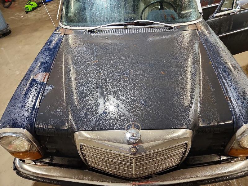 Продажа на аукционе авто 1971 Mercedes-benz 230, vin: 114015100304449, номер лота: 79418475