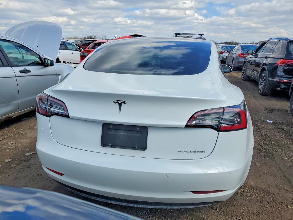 47589016 :رقم المزاد ، 5YJ3E1EB9NF171157 vin ، 2022 Tesla Model 3 مزاد بيع