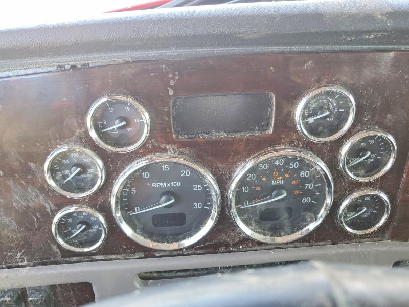 47028476 :رقم المزاد ، 1NPXGGGG40D479577 vin ، 2017 Peterbilt 389 مزاد بيع