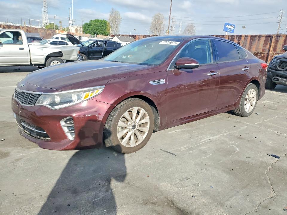 Auction sale of the 2017 Kia Optima, vin: 5XXGU4L31HG153982, lot number: 79266915