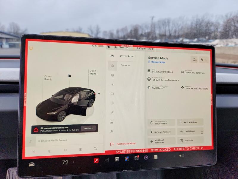 79400325 :رقم المزاد ، 5YJ3E1EB9SF909440 vin ، 2025 Tesla Model 3 مزاد بيع