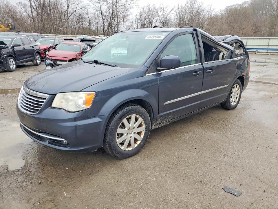 46391006 :رقم المزاد ، 2C4RC1BG7DR775681 vin ، 2013 Chrysler Town & Country مزاد بيع