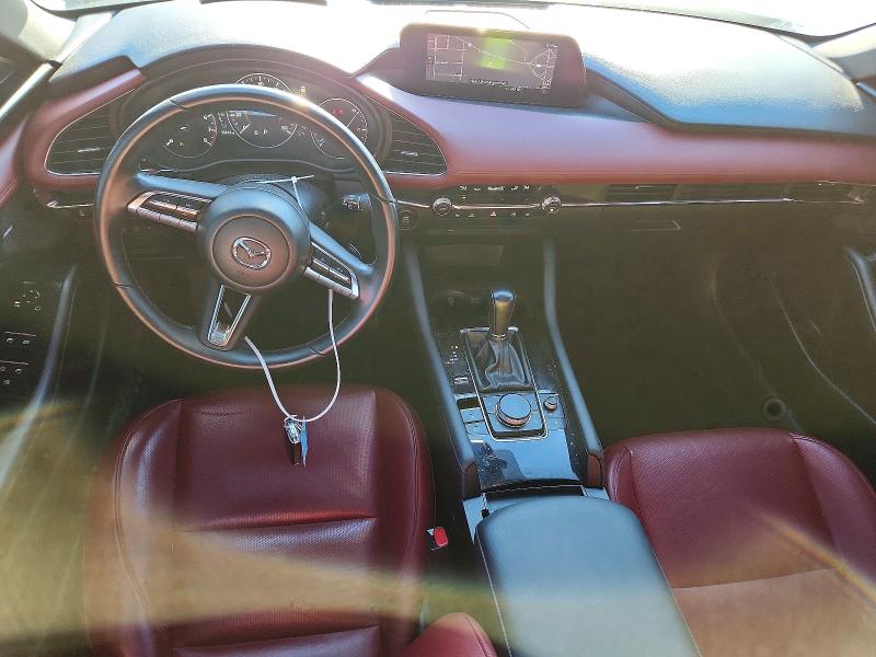 2021 Mazda 3 მანქანა იყიდება აუქციონზე, vin: JM1BPBML5M1348932, აუქციონის ნომერი: 41957066