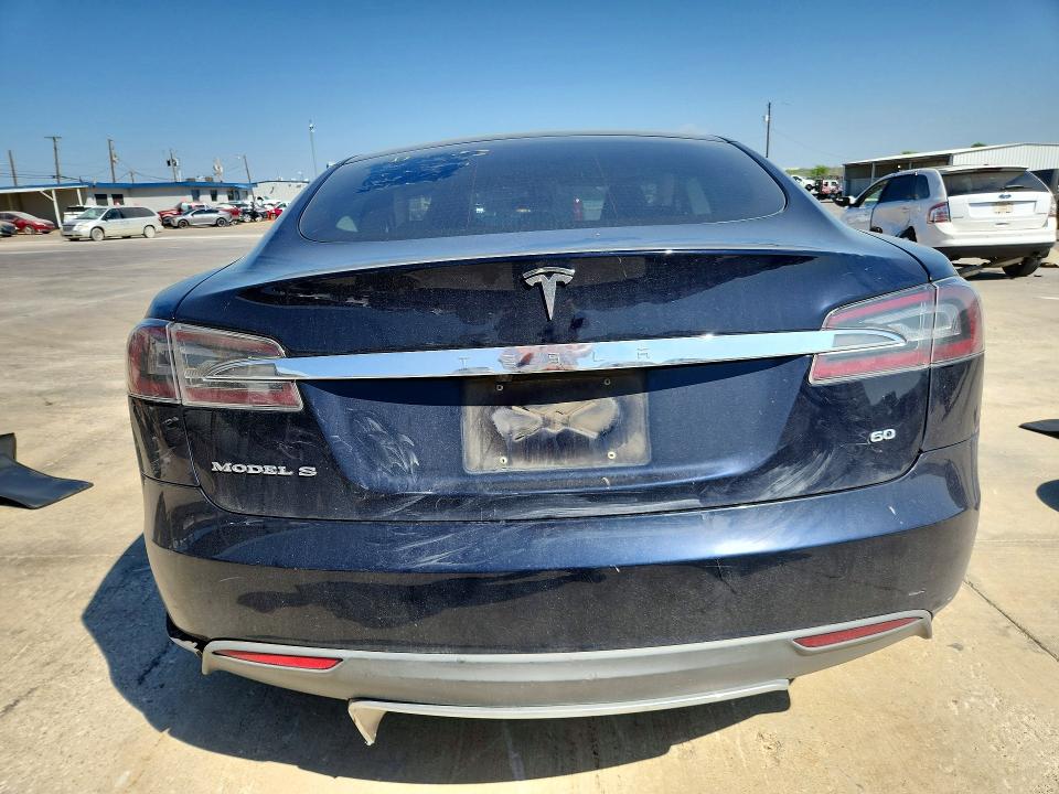 Продажа на аукционе авто 2013 Tesla Model S, vin: 5YJSA1CG8DFP21789, номер лота: 47264786