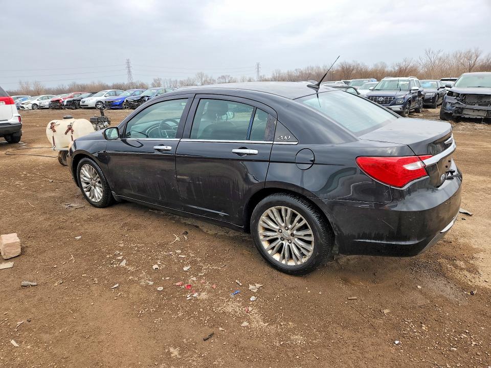 2011 Chrysler 200 მანქანა იყიდება აუქციონზე, vin: 1C3BC2FG4BN517943, აუქციონის ნომერი: 47615016