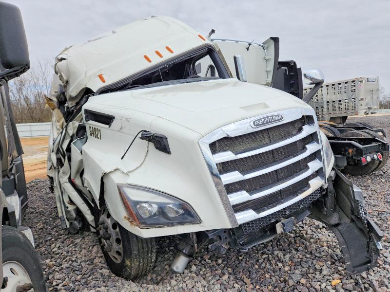 Продаж на аукціоні авто 2023 Freightliner Cascadia 126, vin: 3AKJHHDR1PSUE5904, номер лоту: 47009046