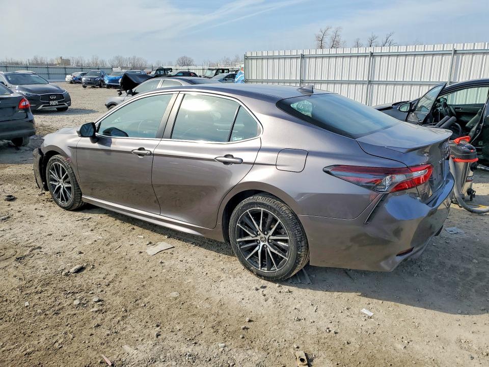 2021 Toyota Camry მანქანა იყიდება აუქციონზე, vin: 4T1G11AK0MU470038, აუქციონის ნომერი: 47448616