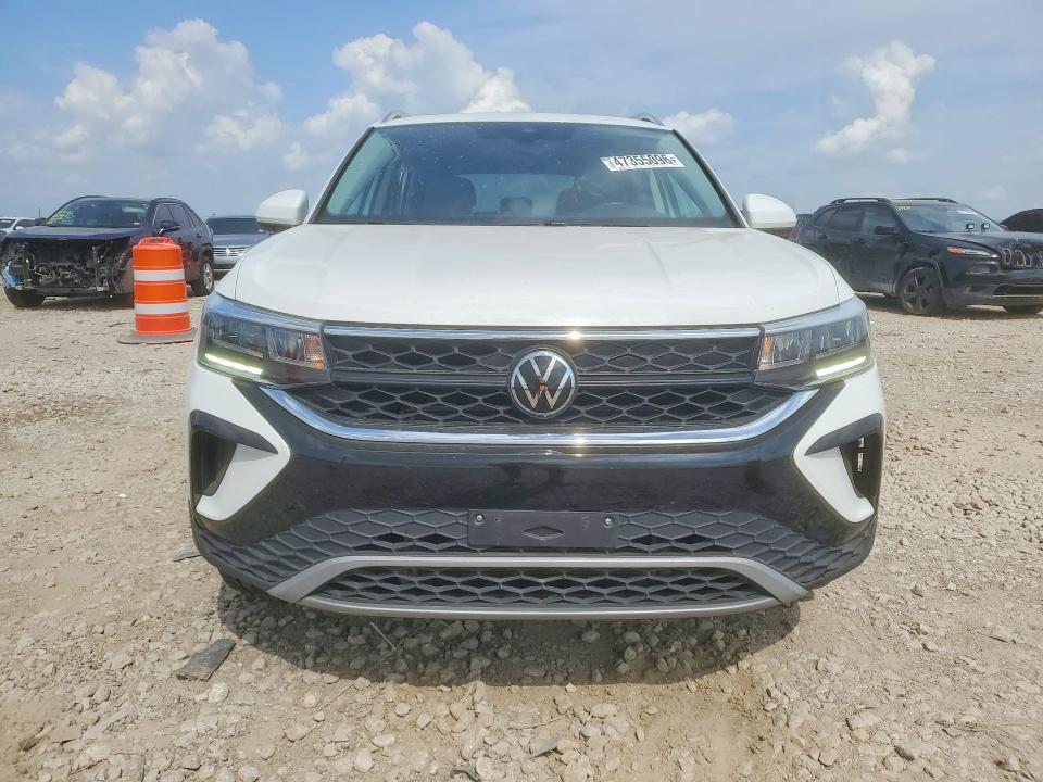 47355096 :رقم المزاد ، 3VVVX7B22RM119818 vin ، 2024 Volkswagen Taos مزاد بيع