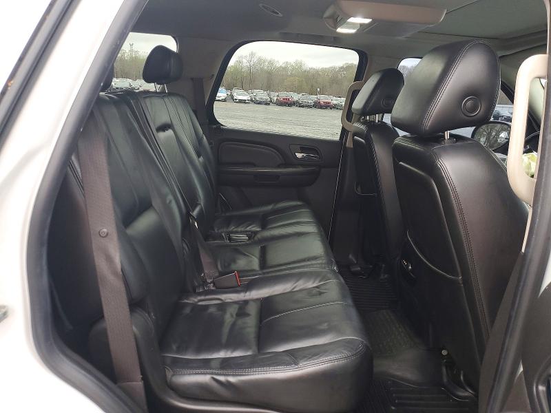 46283736 :رقم المزاد ، 1GKFK63888J102827 vin ، 2008 Gmc Yukon مزاد بيع