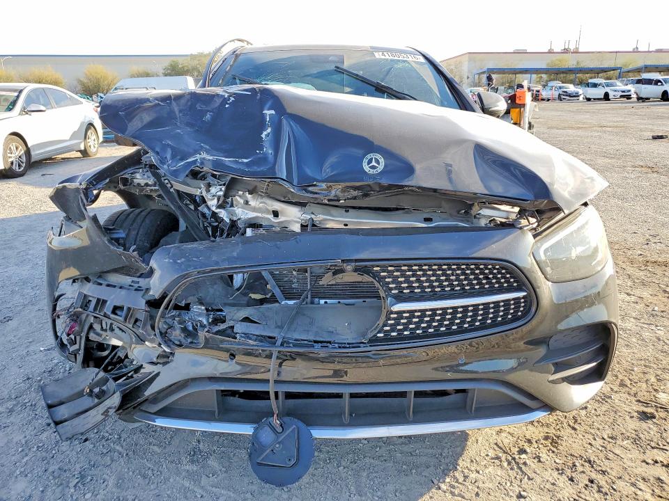 2021 Mercedes-benz E მანქანა იყიდება აუქციონზე, vin: W1KZF8DB0MA979380, აუქციონის ნომერი: 41805316