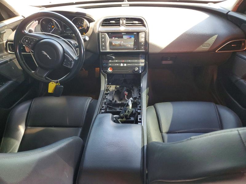46833886 :رقم المزاد ، SAJAD4BG1HA965841 vin ، 2017 Jaguar Xe مزاد بيع