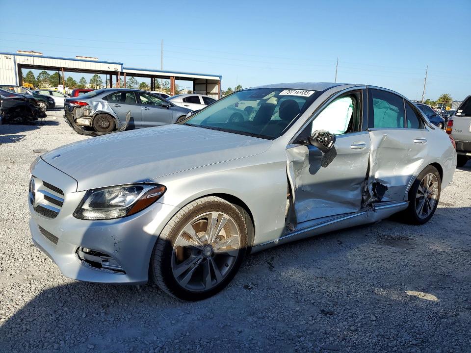 Продажа на аукционе авто 2016 Mercedes-benz C, vin: 55SWF4JB8GU132000, номер лота: 79716935