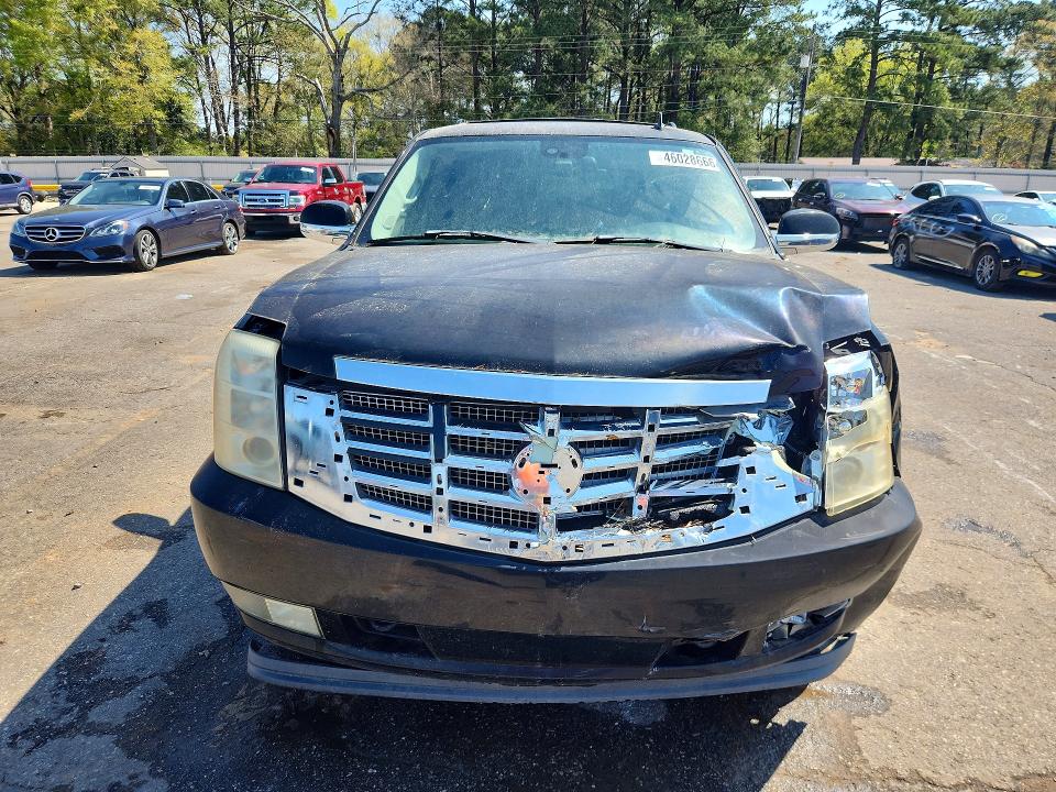 2007 Cadillac Escalade მანქანა იყიდება აუქციონზე, vin: 1GYFK63857R201952, აუქციონის ნომერი: 46028666