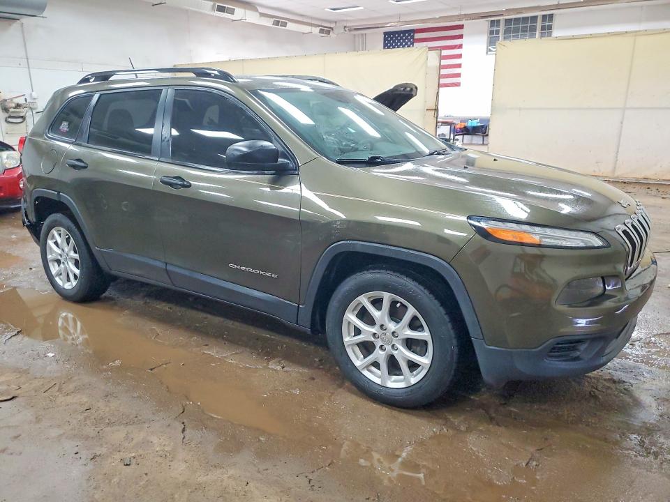46238646 :رقم المزاد ، 1C4PJLAB5GW114158 vin ، 2016 Jeep Cherokee مزاد بيع
