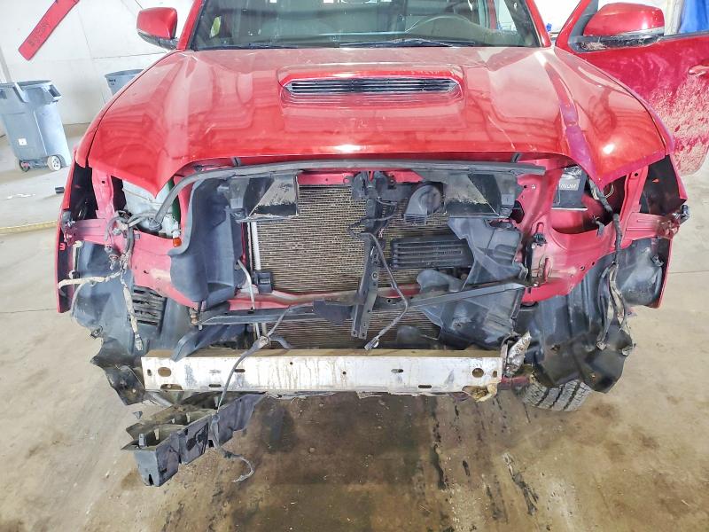 Aukcja sprzedaży 2016 Toyota Tacoma, vin: 5TFDZ5BN8GX010211, numer aukcji: 46995706