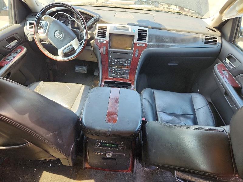 2007 Cadillac Escalade მანქანა იყიდება აუქციონზე, vin: 1GYFK63857R201952, აუქციონის ნომერი: 46028666