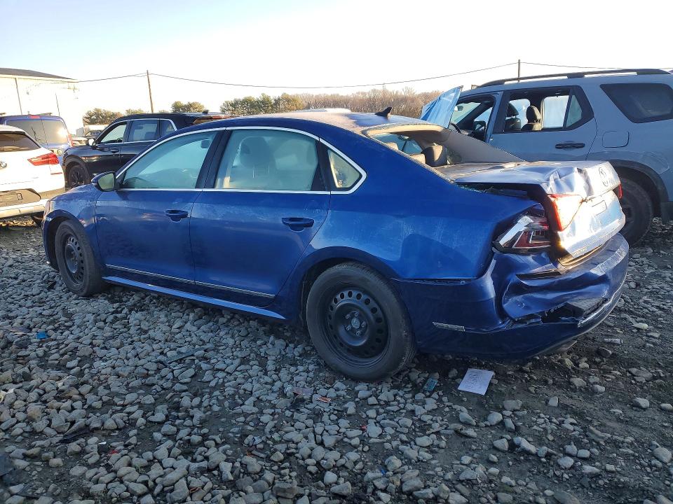 45968146 :رقم المزاد ، 1VWBT7A34HC037884 vin ، 2017 Volkswagen Passat مزاد بيع