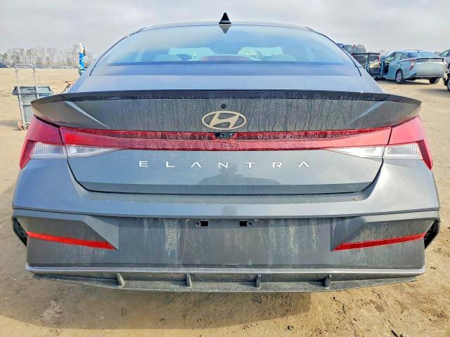2026 Hyundai Elantra მანქანა იყიდება აუქციონზე, vin: KMHLM4DG8TU111100, აუქციონის ნომერი: 41881786