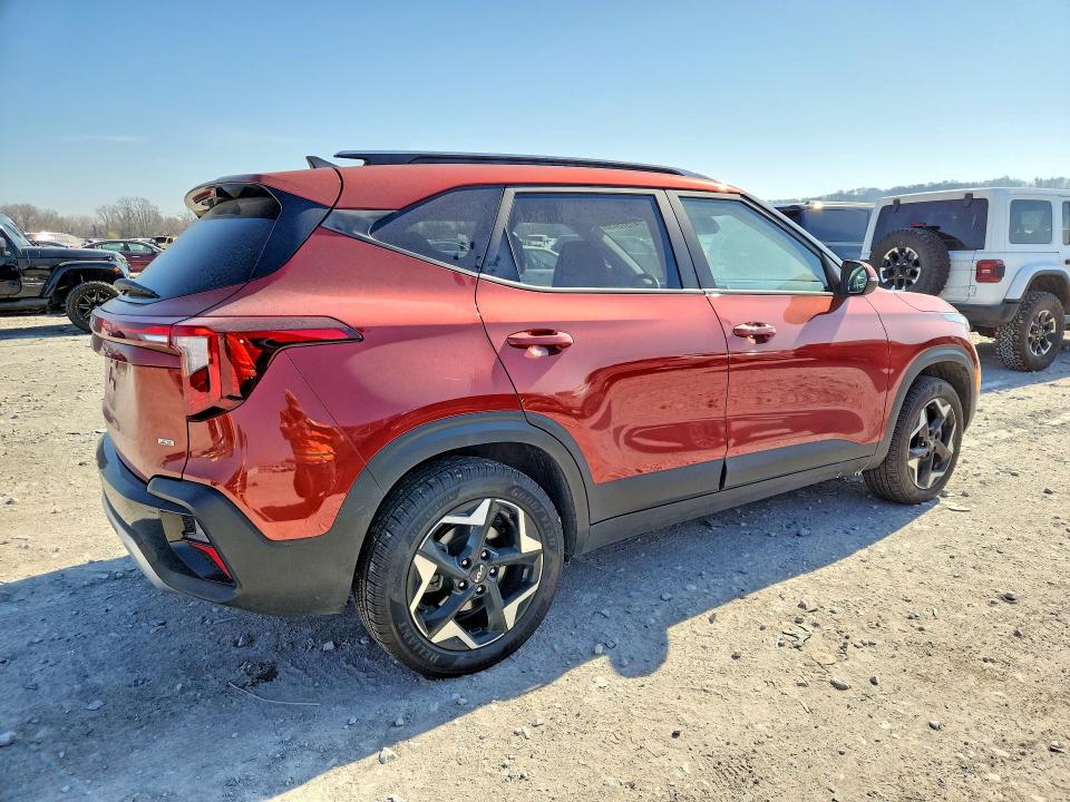 Продажа на аукционе авто 2025 Kia Seltos, vin: KNDEUCAA9S7808201, номер лота: 47572436
