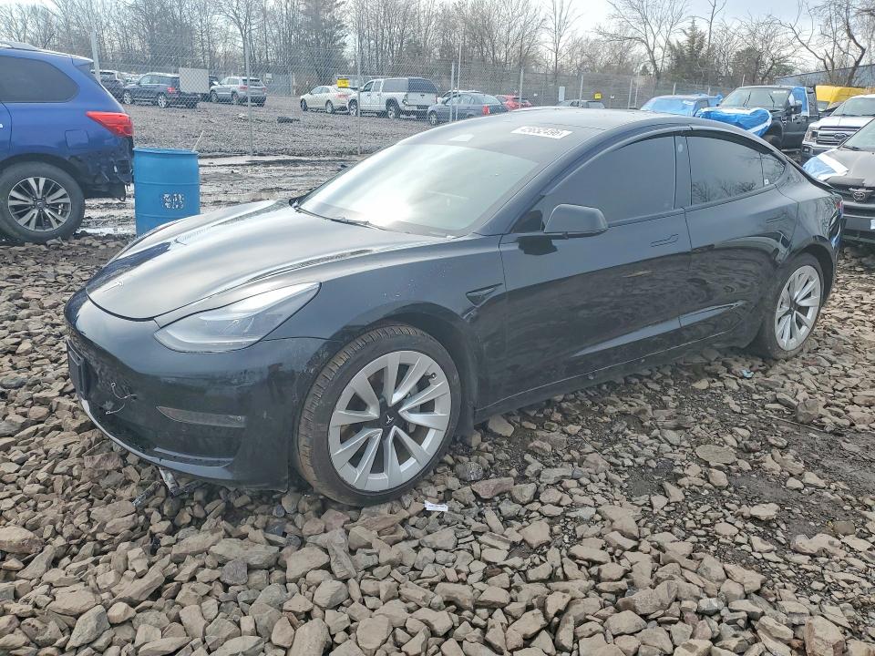 45652496 :رقم المزاد ، 5YJ3E1EB1NF247065 vin ، 2022 Tesla Model 3 مزاد بيع