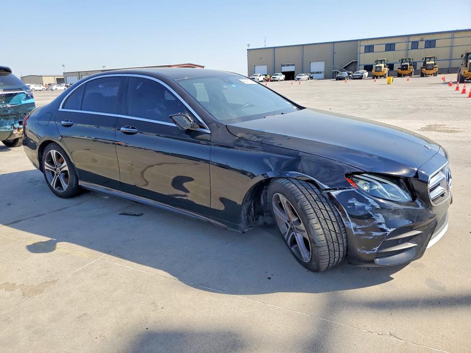 Продажа на аукционе авто 2020 Mercedes-benz E, vin: WDDZF8DB8LA724877, номер лота: 46411596