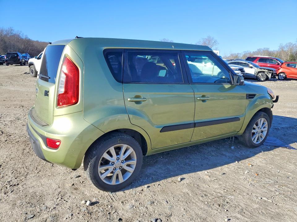 2013 Kia Soul მანქანა იყიდება აუქციონზე, vin: KNDJT2A60D7597819, აუქციონის ნომერი: 46238166