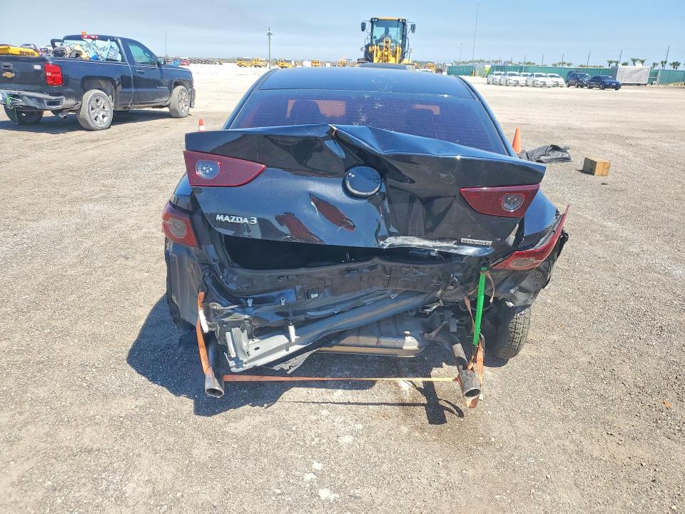 46747566 :رقم المزاد ، JM1BPABL9M1324453 vin ، 2021 Mazda 3 مزاد بيع