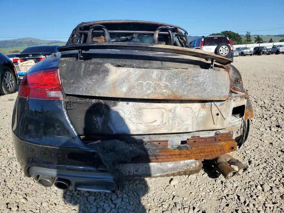 41642536 :رقم المزاد ، TRU41AFK9A1021590 vin ، 2010 Audi Tts مزاد بيع