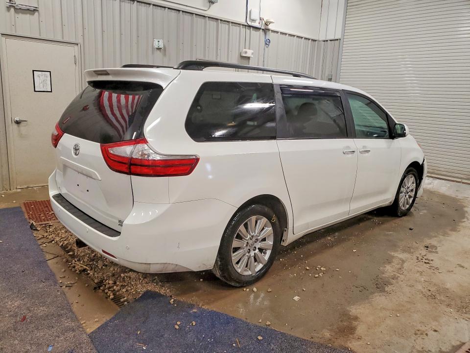 Aukcja sprzedaży 2015 Toyota Sienna, vin: 5TDDK3DC5FS097820, numer aukcji: 77242625