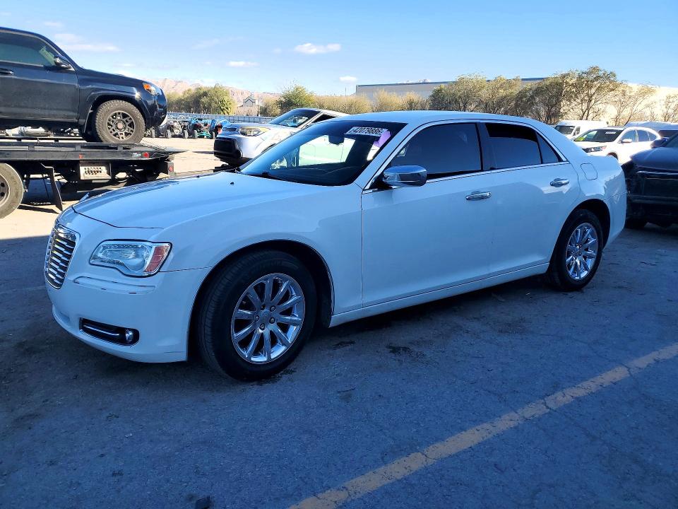42079886 :رقم المزاد ، 2C3CCACGXCH310485 vin ، 2012 Chrysler 300 مزاد بيع