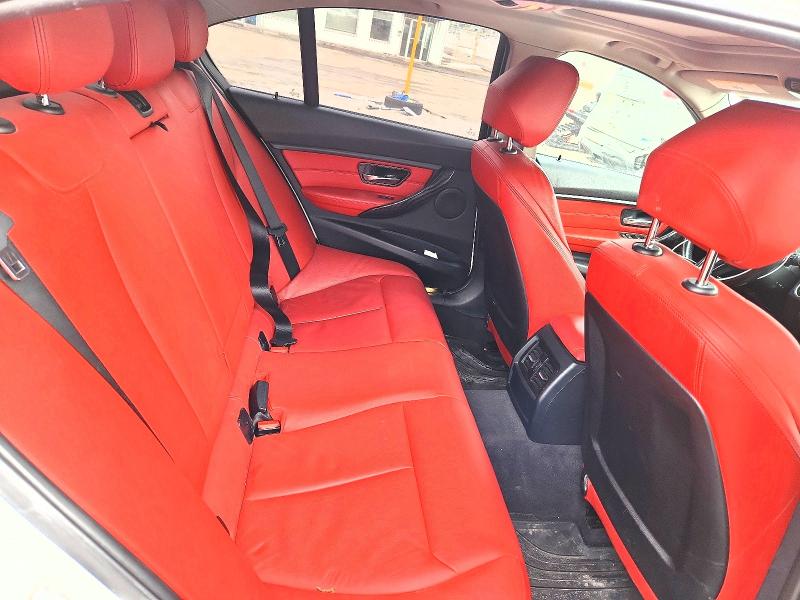 79542485 :رقم المزاد ، WBA3B3G54ENR82598 vin ، 2014 Bmw 328 مزاد بيع