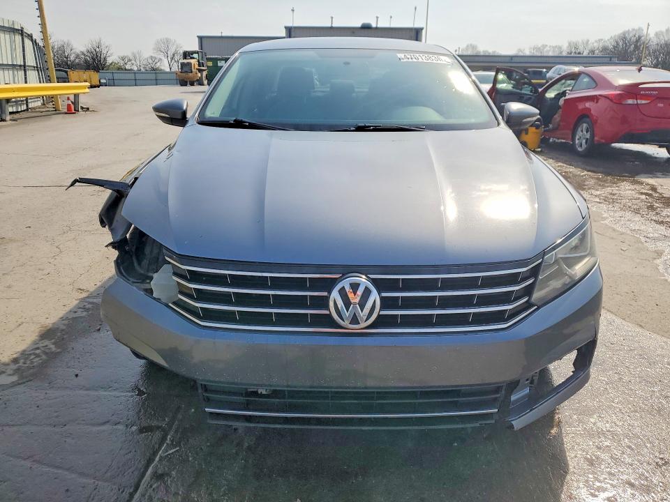 47013836 :رقم المزاد ، 1VWAT7A32GC044441 vin ، 2016 Volkswagen Passat مزاد بيع