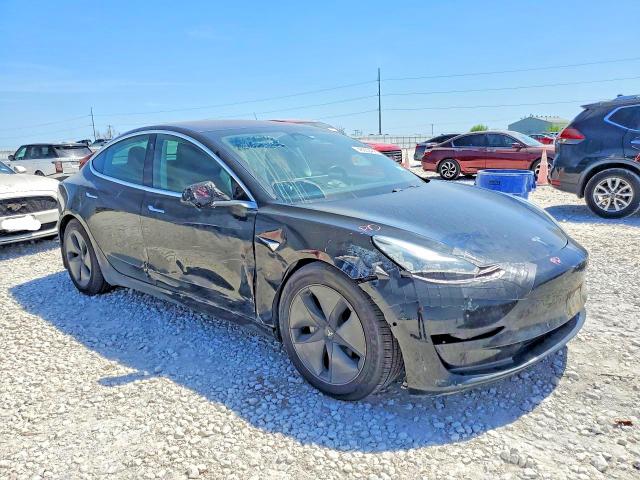 46930406 :رقم المزاد ، 5YJ3E1EB4KF197127 vin ، 2019 Tesla Model 3 مزاد بيع