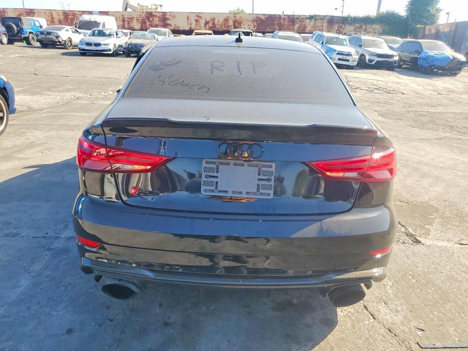 47105116 :رقم المزاد ، WUABWGFF4LA903300 vin ، 2020 Audi Rs3 مزاد بيع