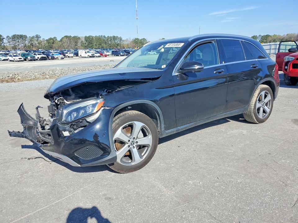 46104866 :رقم المزاد ، WDC0G4KB5HF235918 vin ، 2017 Mercedes-benz Glc مزاد بيع